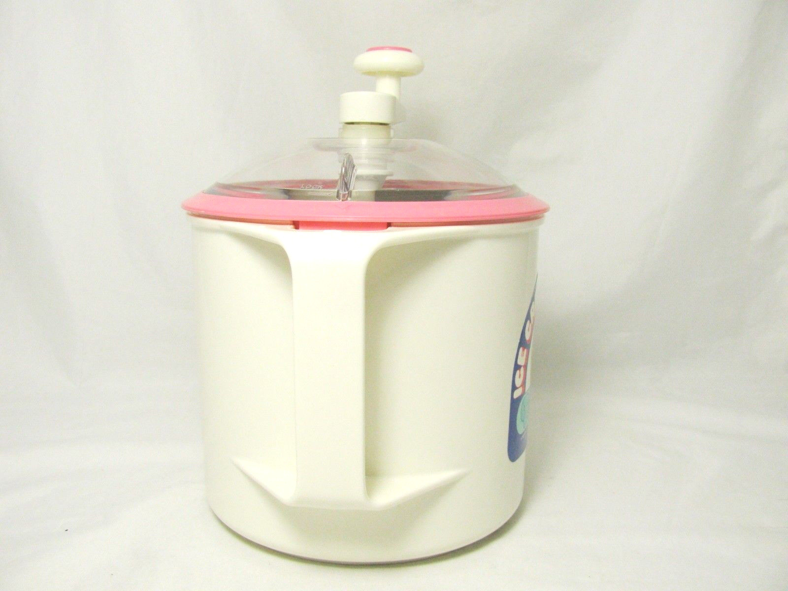 Donvier Ice Cream Maker Chillfast Hand Crank Pink White 1 Quart 2 Pints Japan