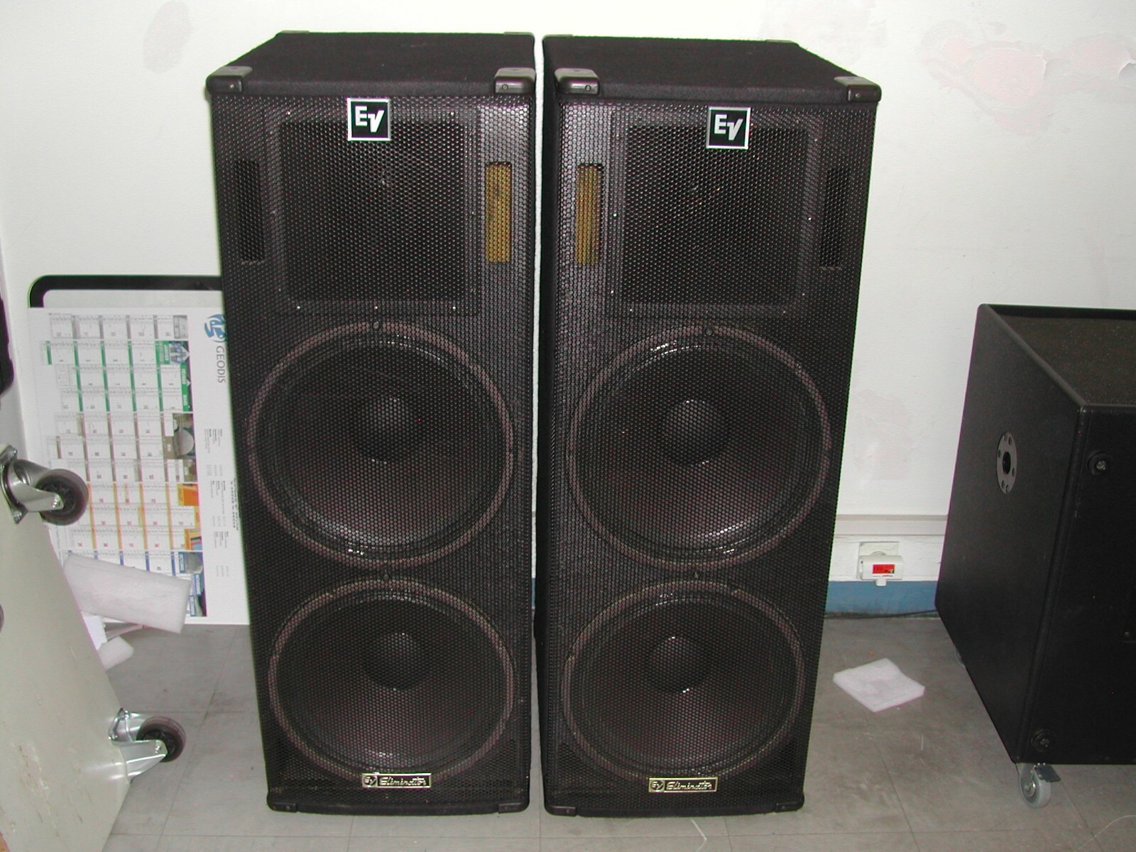 Electro-Voice ELIMINATOR II ステージスピーカー ペア Electro-Voice ELIMINATOR II ステージスピーカー ペア