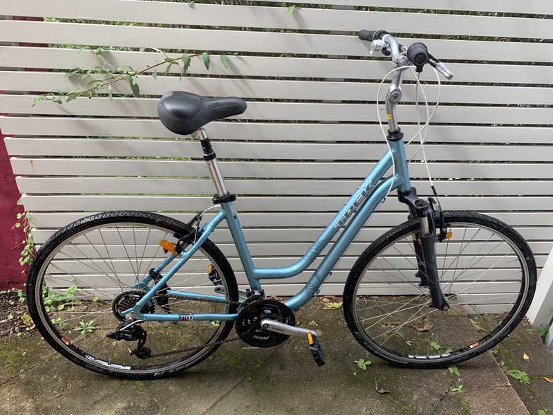 Trek Women's cruiser(Front Suspension 