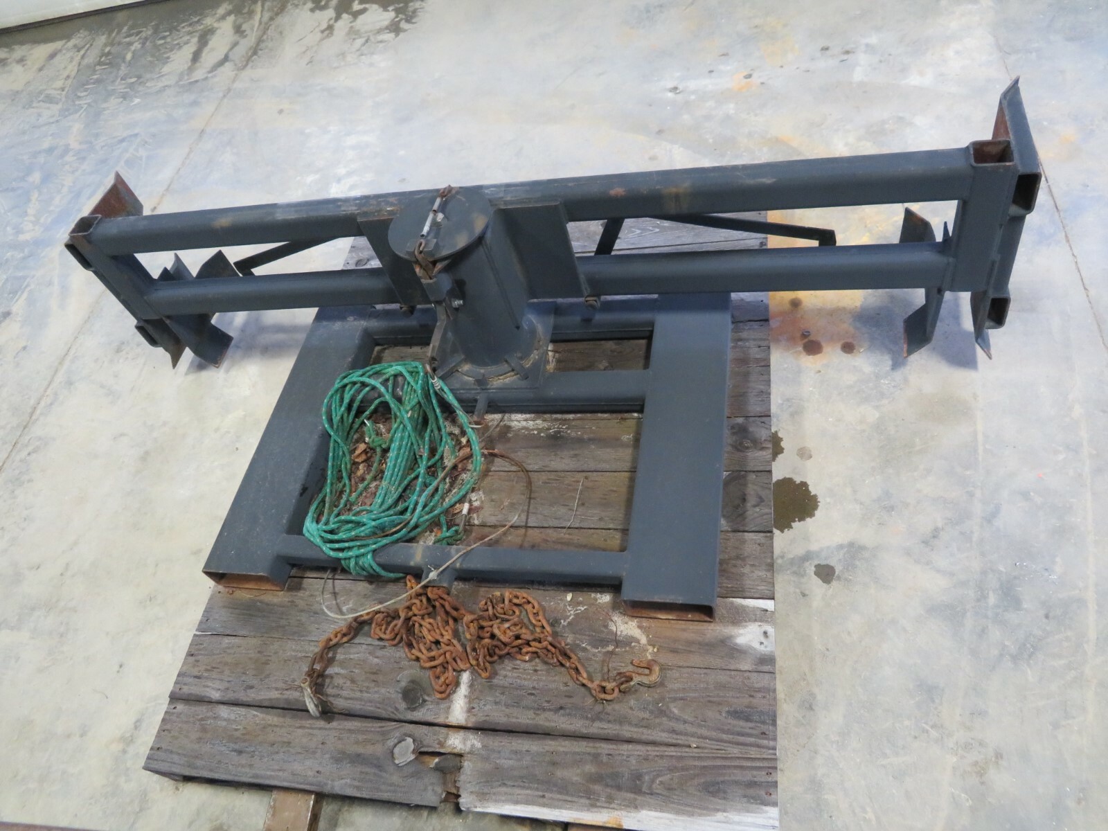 Non-stop heavy duty crank up scaffolding trailer brick layer 100'L x 35'T Iowa