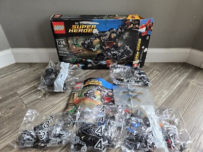 LEGO DC Comics Super HEROES Knightcrawler Tunnel Attack 76086