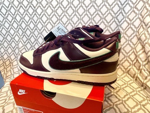 スニーカー Nike Dunk Low Chenille Swoosh Sail Grand Purple 19493712_44292091_600.jpg