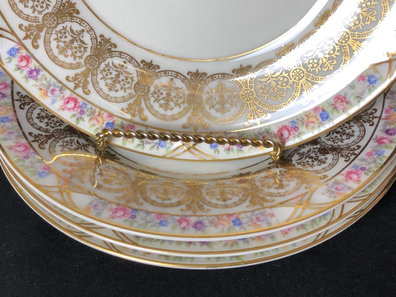 Lot of 4 KPM Royal Ivory Sussex 7&1/2” Salad/Dessert Plates