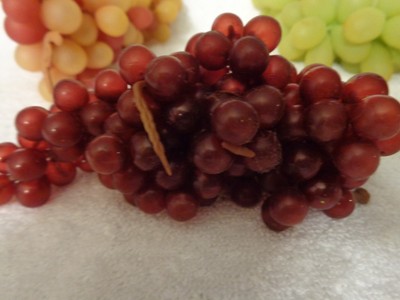 3pc LOT VINTAGE ARTIFICIAL FAKE FAUX FRUIT Grapes Rubber Grapevine Retro