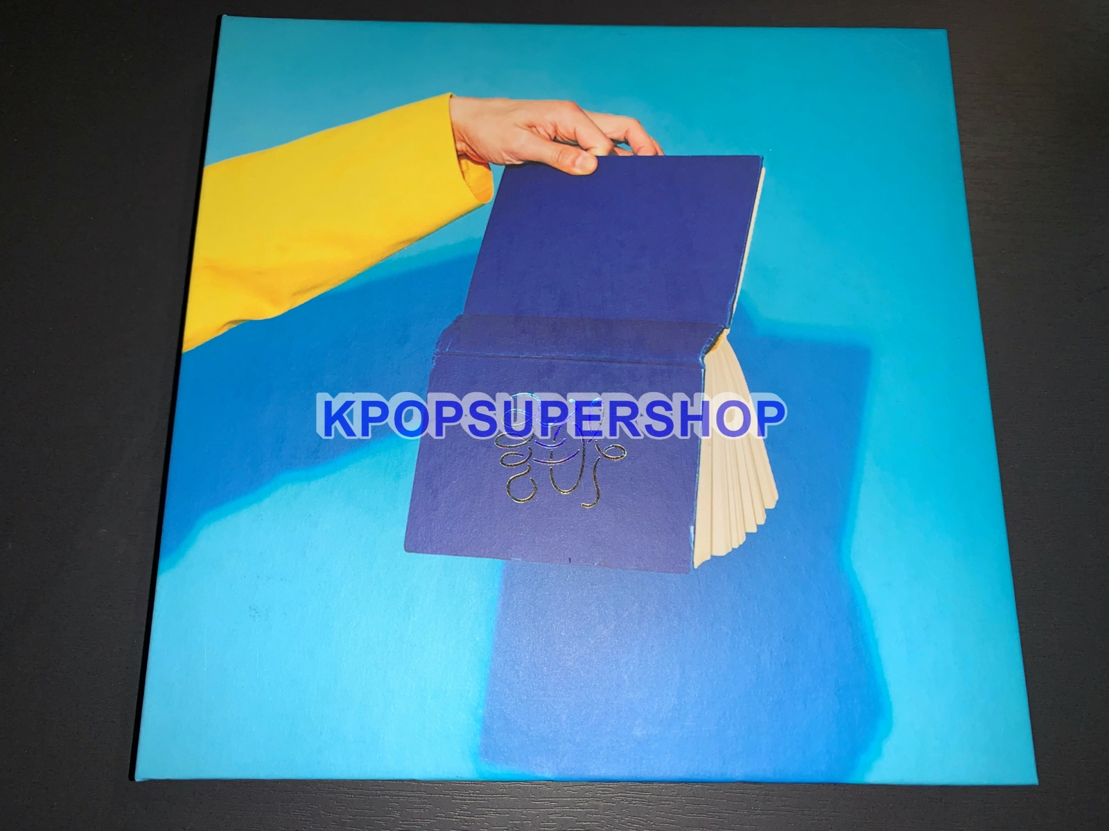 EXOkpopCDアルバム Jonghyun 1st Mini Album She Is CD Great Condition OOP No