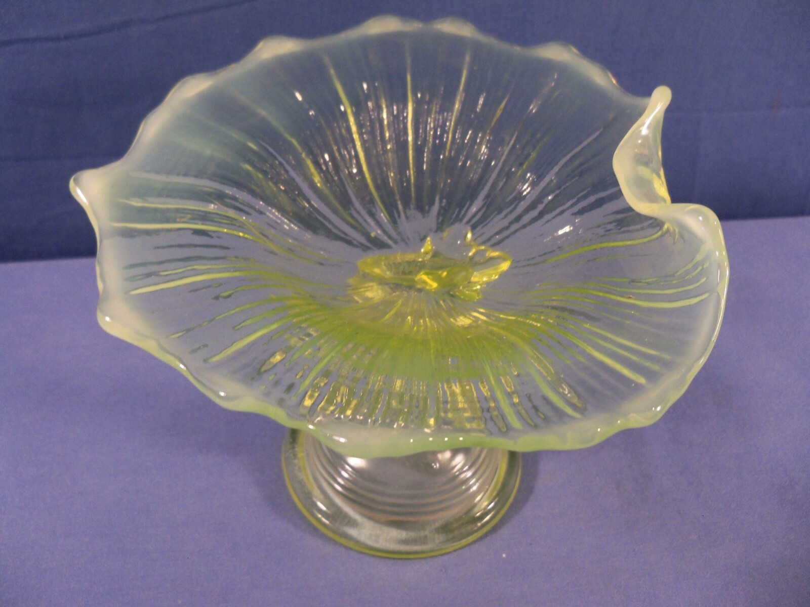 Vintage Northwood Vaseline Opalescent Compote w/ Dolphin Figural Stem