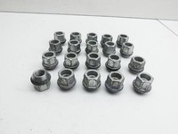Opel Astra J 12-15 Satz Radmuttern Muttern Radbolzen Opel Astra J 12-15 09.12.2014 gebraucht Vorschau 2