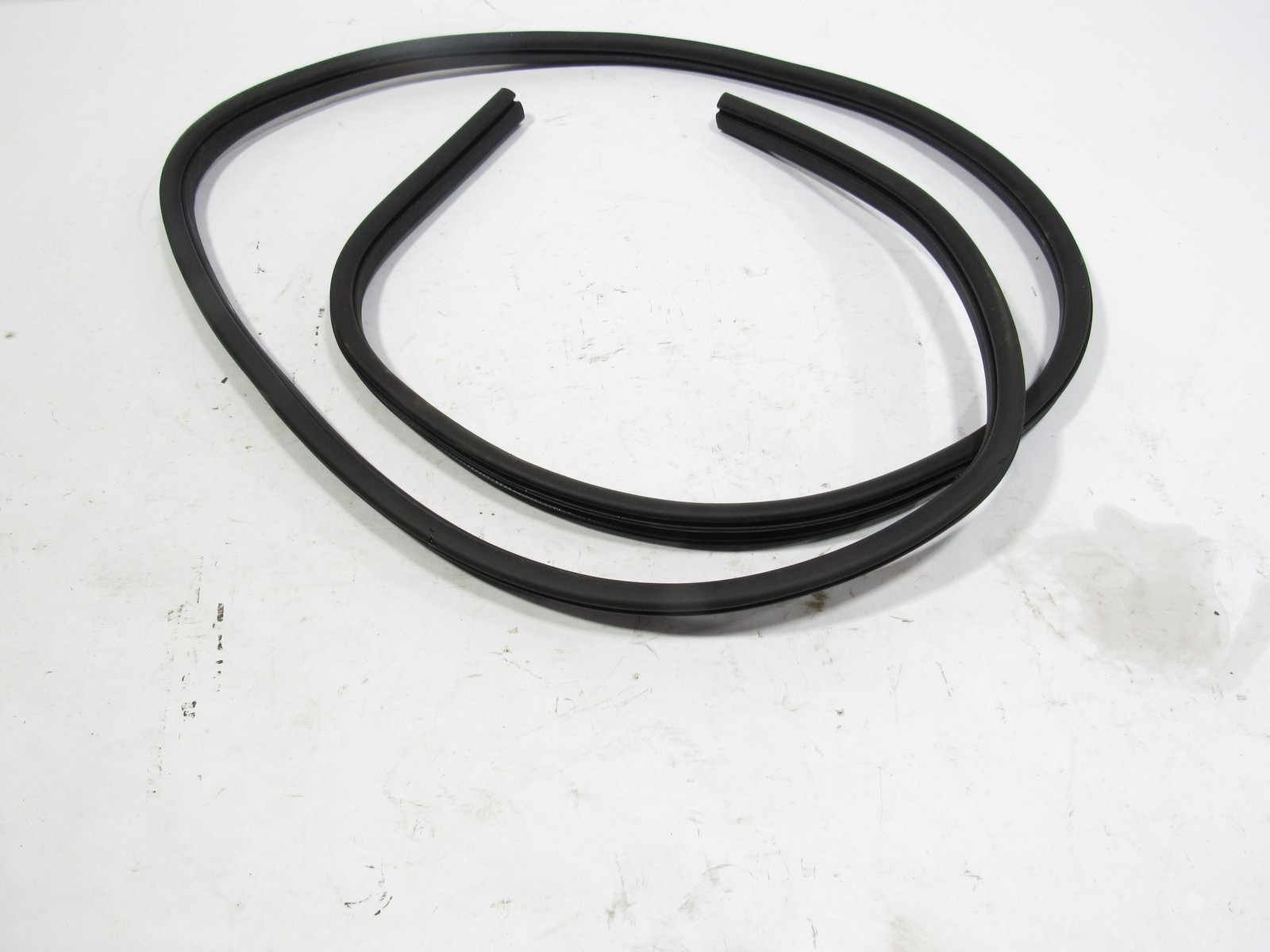 Ford Escape 2017 Rear Left Driver Door Body Seal Weather Strip Rubber 13-19 |