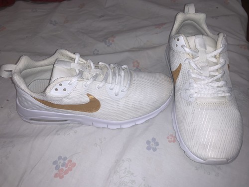 nike air max motion lw trainers junior boys