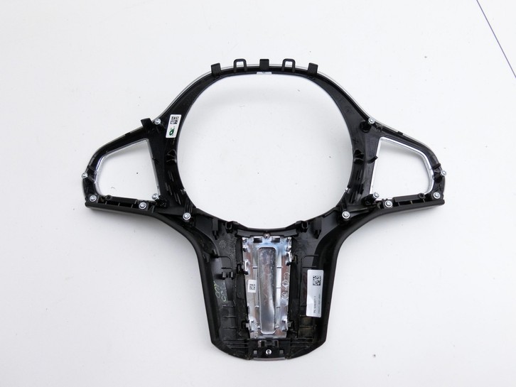 BMW F40 M135i 19-25 Blende Verkleidung für Lenkrad BMW F40 M135i 19-25 16.03.2021 8746676 32308746676 62822371F... Vorschau 5