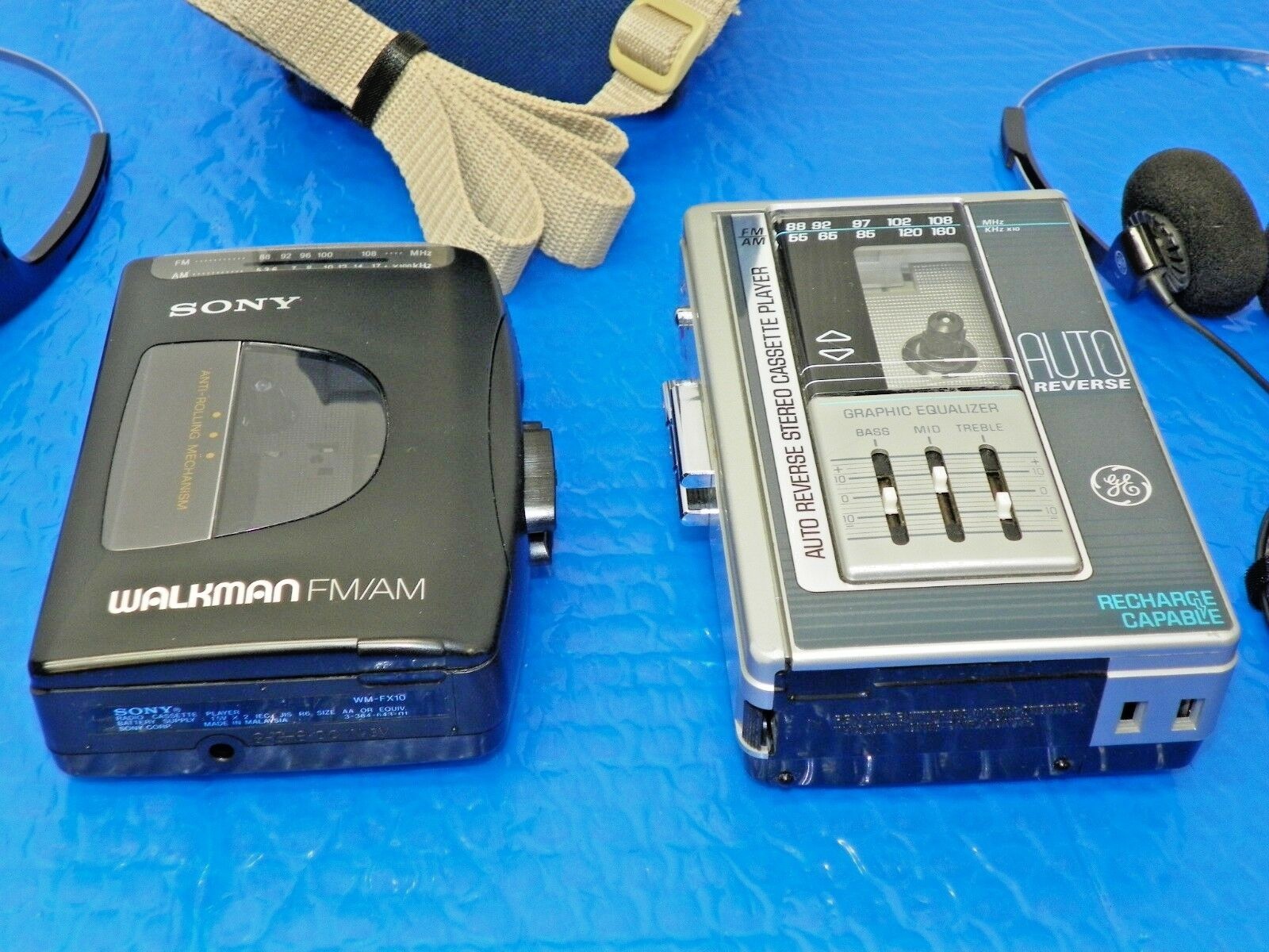 Vintage Sony Walkman FM/AM Cassette Player WM-FX10 and GE No. 3-5477A Player