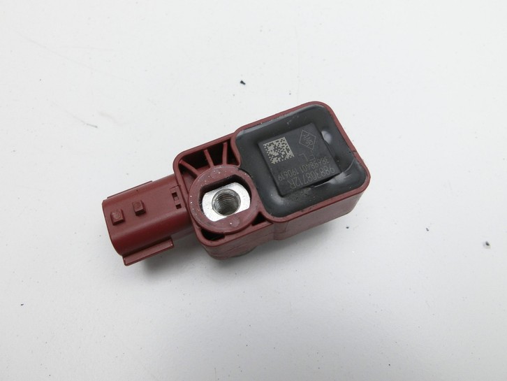 Dacia Duster II HM 18-21 Sensor für Airbag Crashsensor Airbagsensor Rechts Dacia Duster II HM 18-21 05.07.2019... Vorschau 3