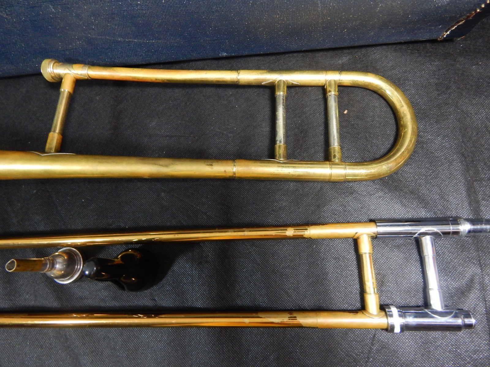 BUNDY SLIDE TROMBONE H.A. SELMER INC. IN HARD CASE (WORKING CONDITION)