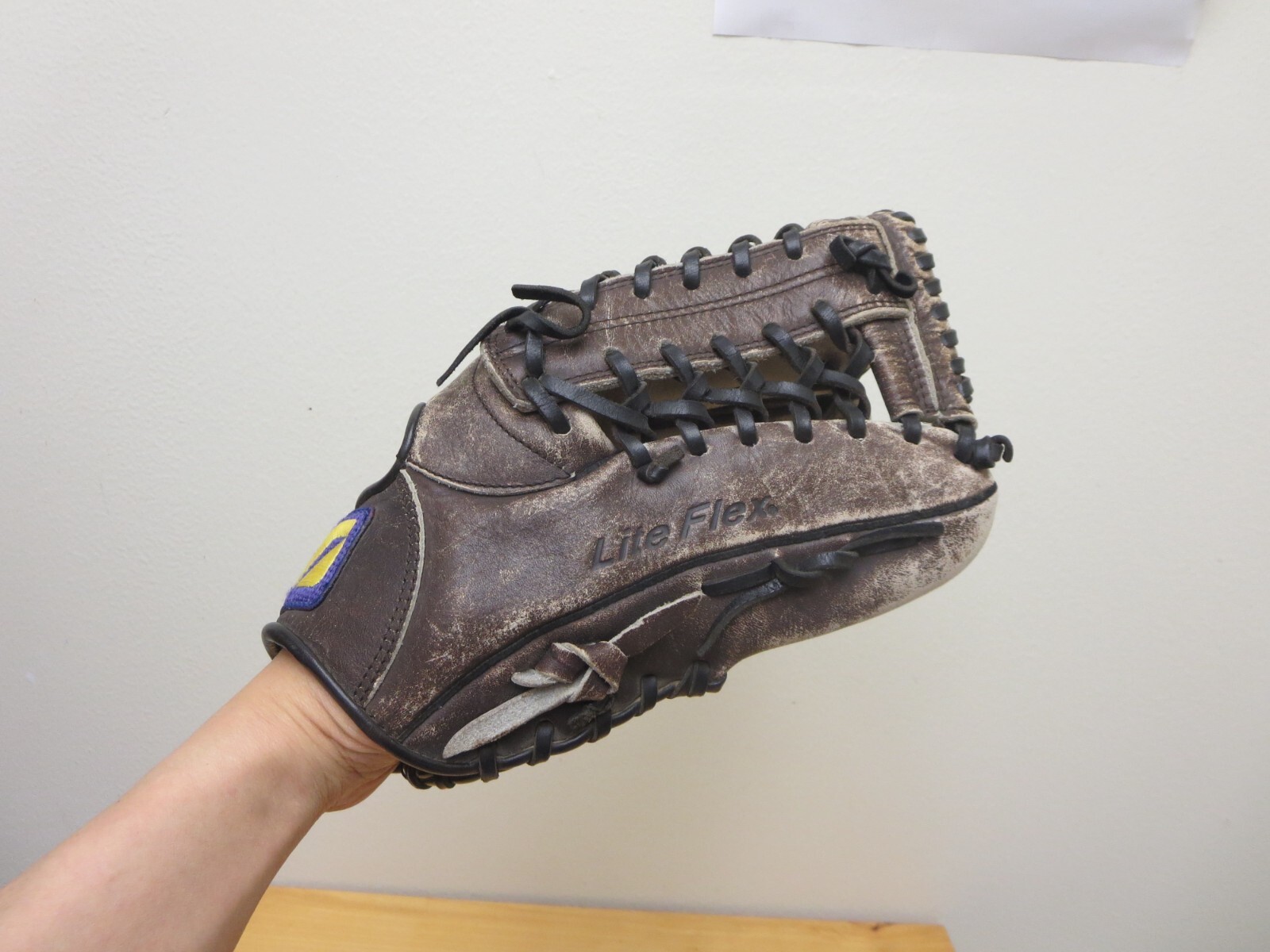 VTG Mizuno Cyclone Valour Valor Glove RHT T2GN 50351 Pro Model