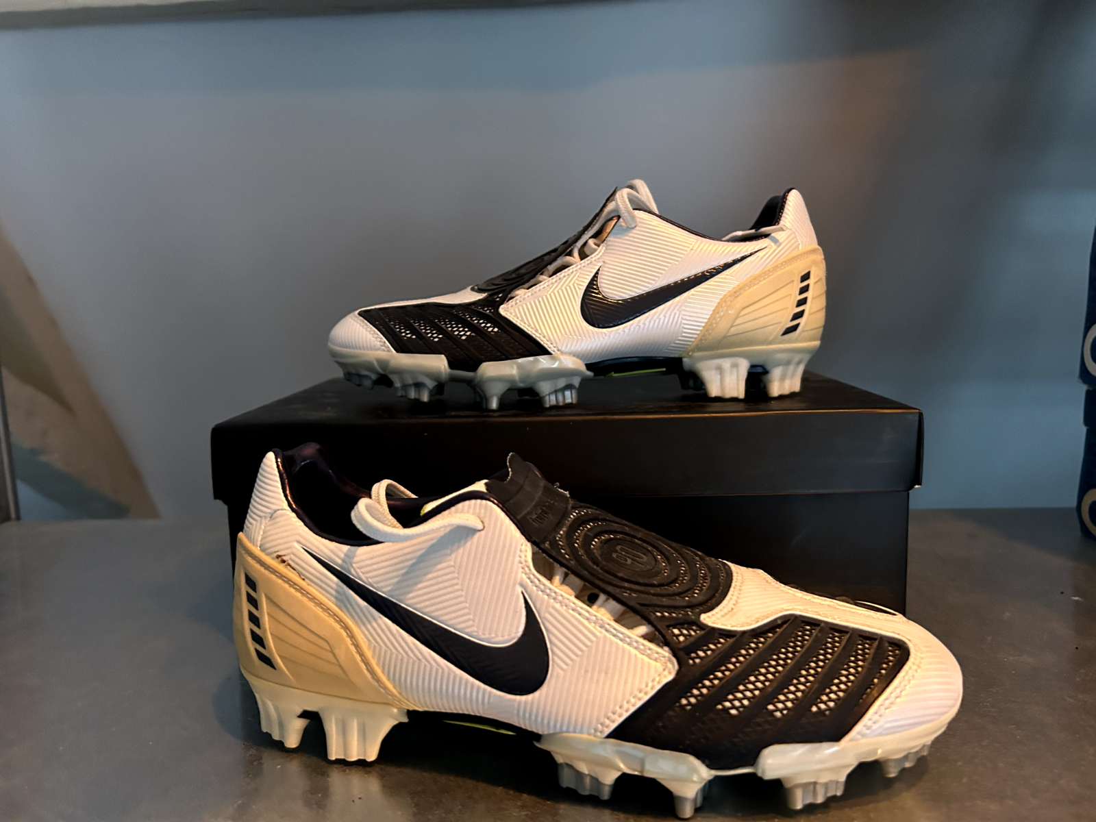 BN NIKE TIEMPO silver Zoom Air TOTAL 90 T90 CTR360 SOCCER