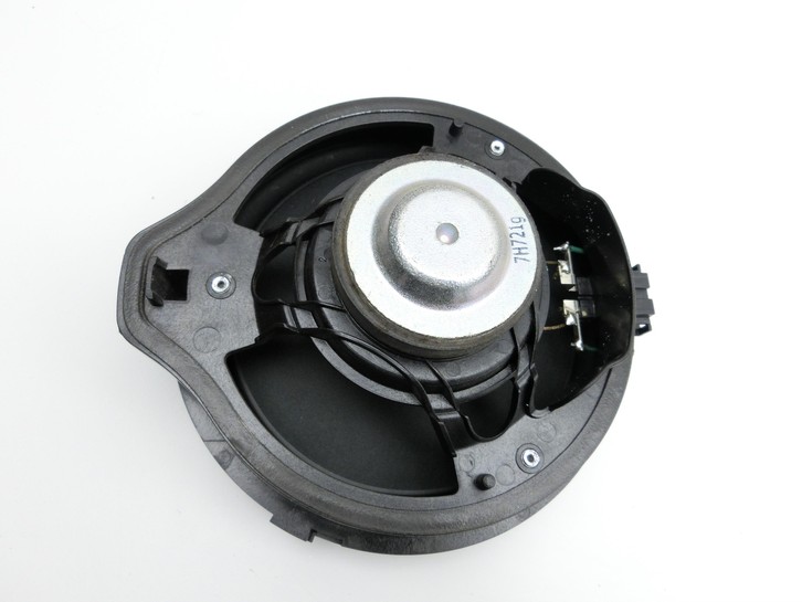 Mercedes W204 C320 07-14 Lautsprecher Links Hinten Mercedes W204 C320 07-14 30.10.2007 A2048202902 970500-XXX gebraucht Vorschau 3