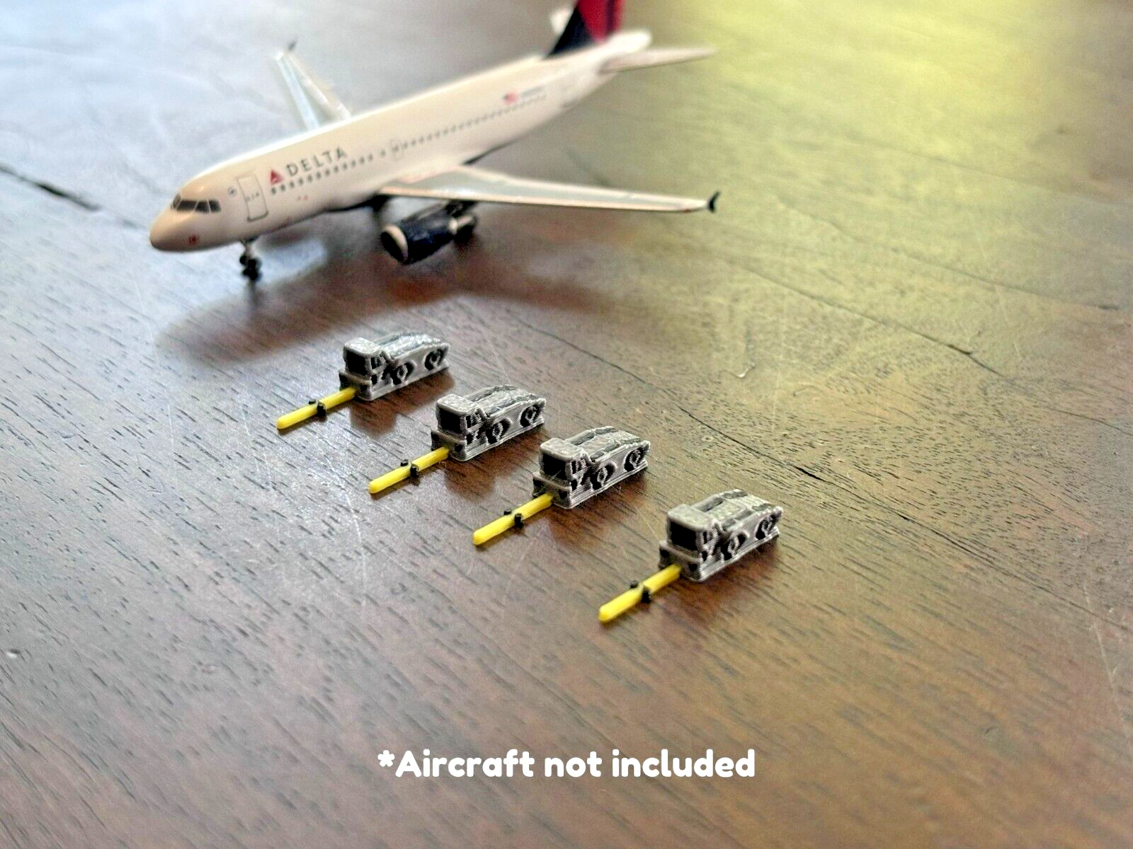 1:400 Model Airport Accessories - 4 Piece Pushback TUG Set (Grey