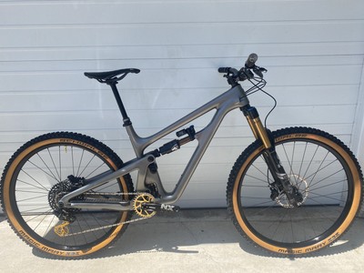 2012 yeti 575 blue book
