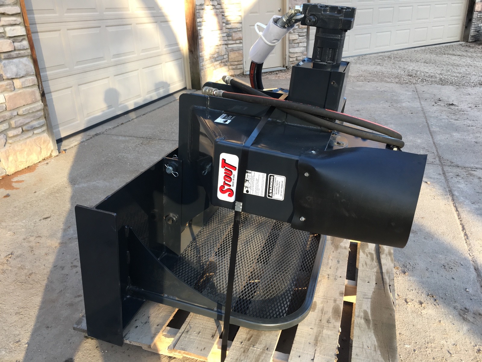 Stout Skid Steer Stump Grinder, Model SG13R, 5-20 GPM