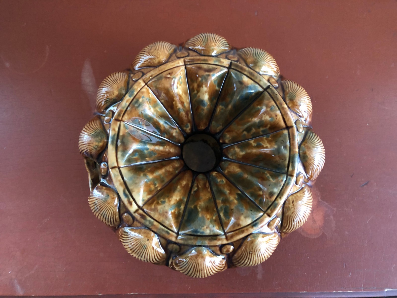 Antique Bennington Vermont Shell Pattern Cuspidor/Spittoon