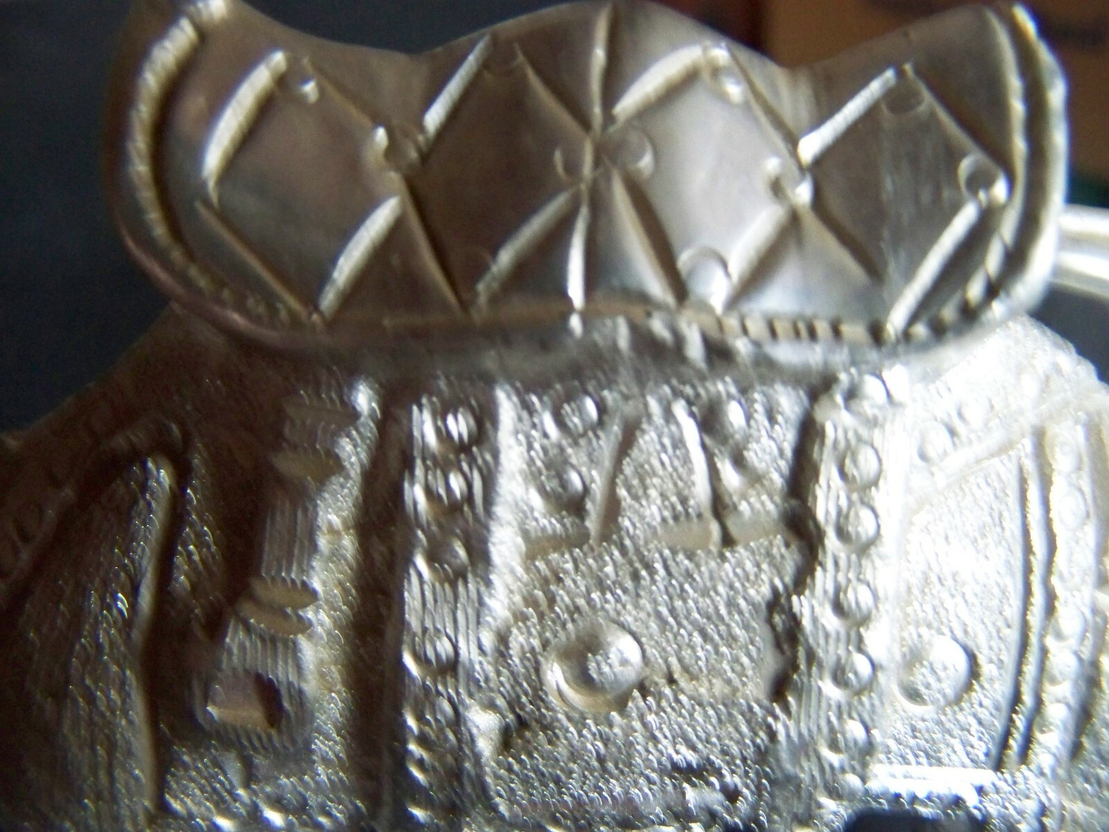 CAMEL Figurine 6 1/2 