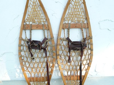 Antique - Vintage Indian Made Ojibwa Snowshoes 10 x 45 ** Free Ship **