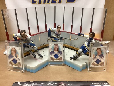 MCFARLANE SLAP SHOT CHARLESTOWN CHIEFS HANSON BROTHERS LOOSE SET. MINT BLOODY !