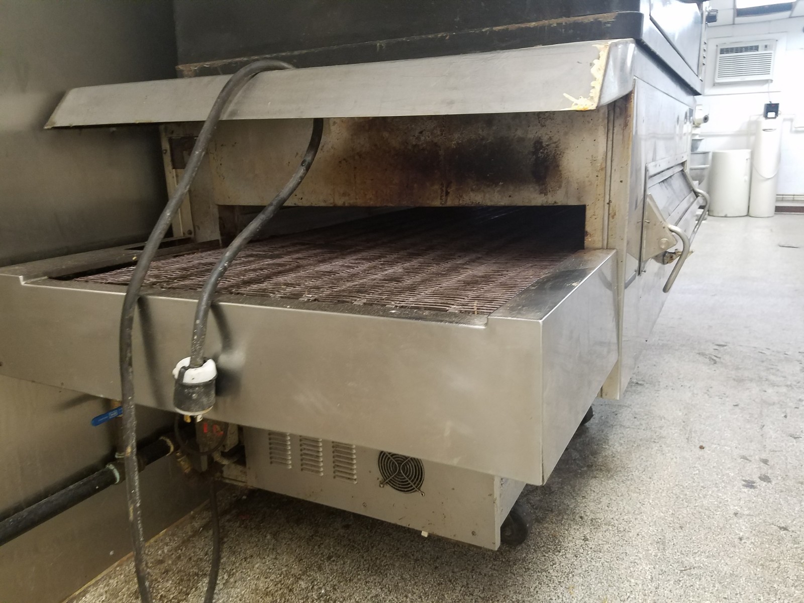 Middleby Marshall JS 350 Pizza Oven - Gas - 32