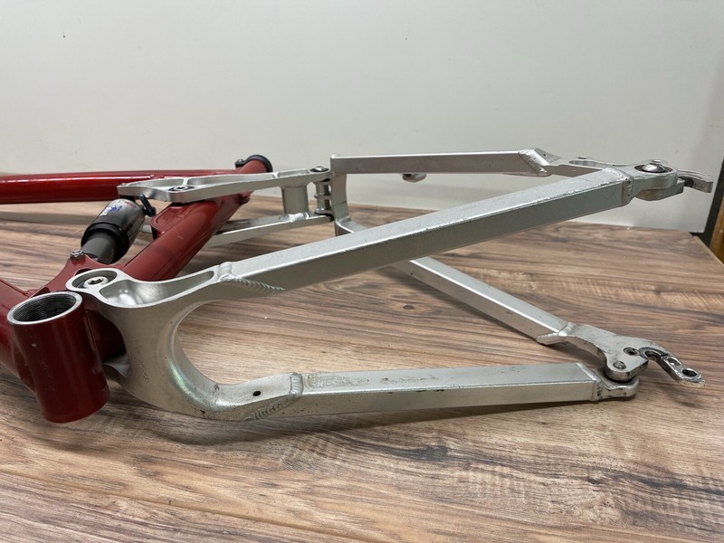 Retro Ellsworth Truth Full Suspension Frame 18 Red 26 Disc V-Brake