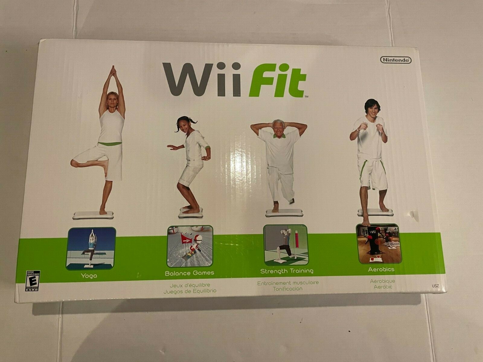 WiiとWiiフィット 61gFKIV2ZnL._UF350,350_QL50_.jpg