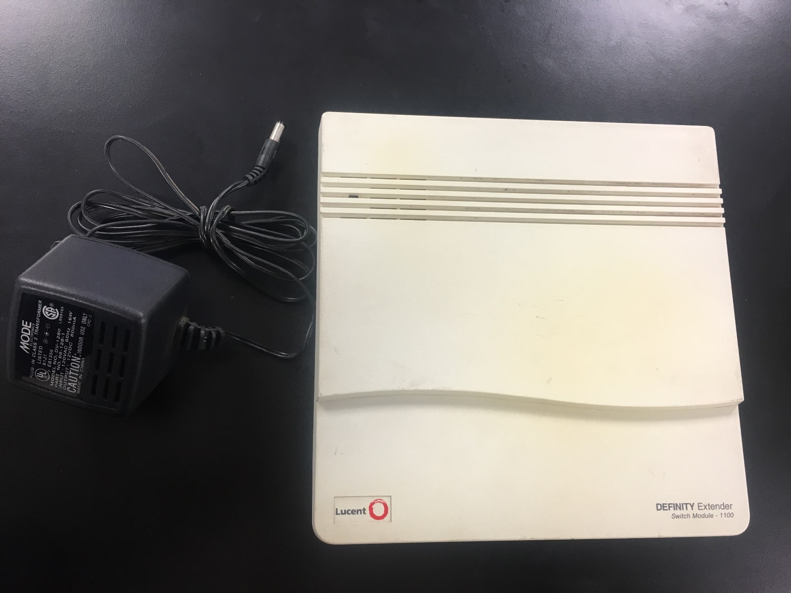 Lucent Definity Extender 845 Switch Module - 1100