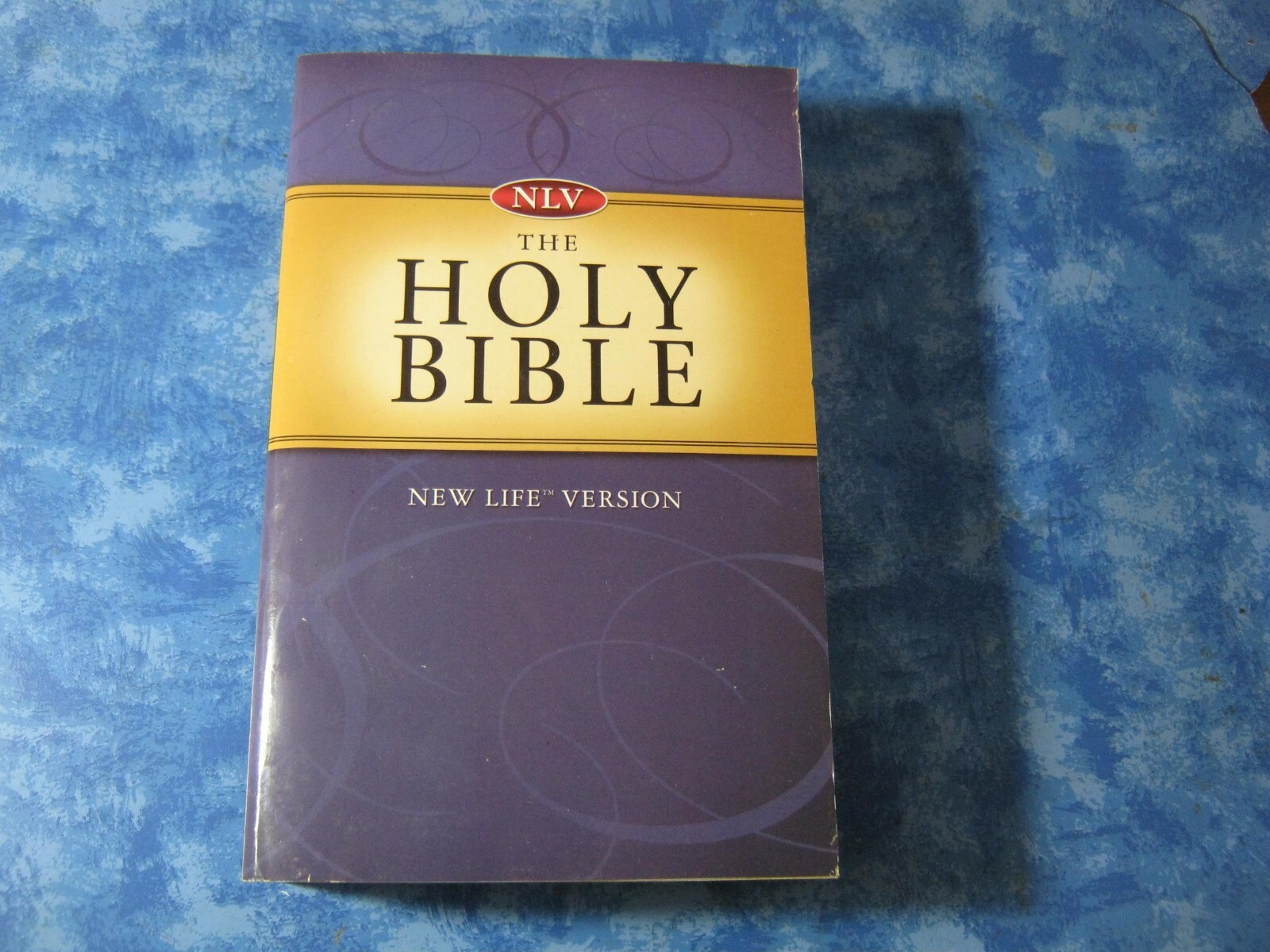 洋書 HOLY BIBLE NKJV Holy Bible, Giant Print Center-Column Reference Bible