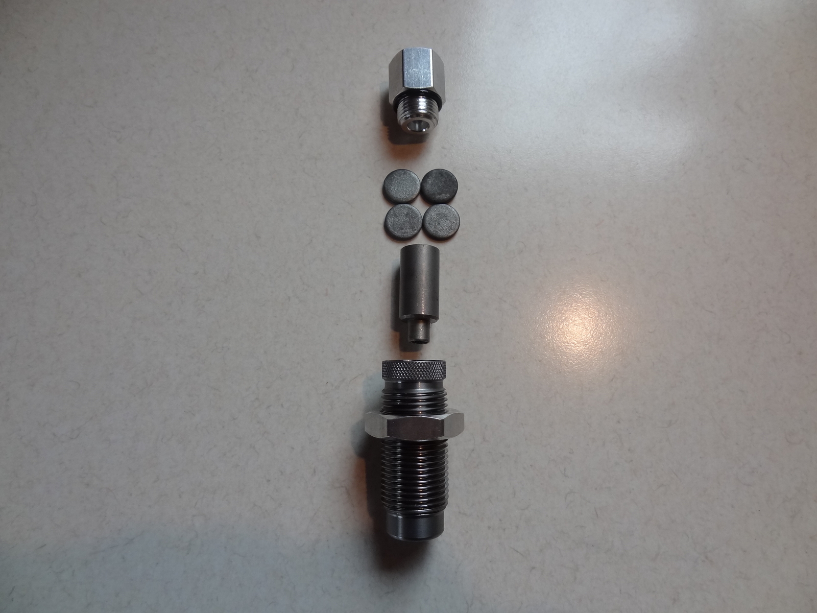 90490 Lee Powder Through Expander / Expanding Die 32 S&W Long 90490 New