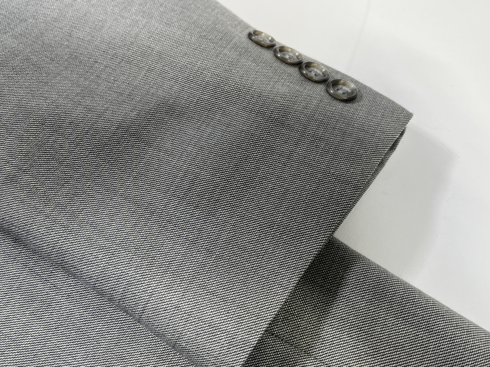 Mens S&K Gray 2 Button Wool Blend Suit Size 44L EUC - Picture 2 of 9