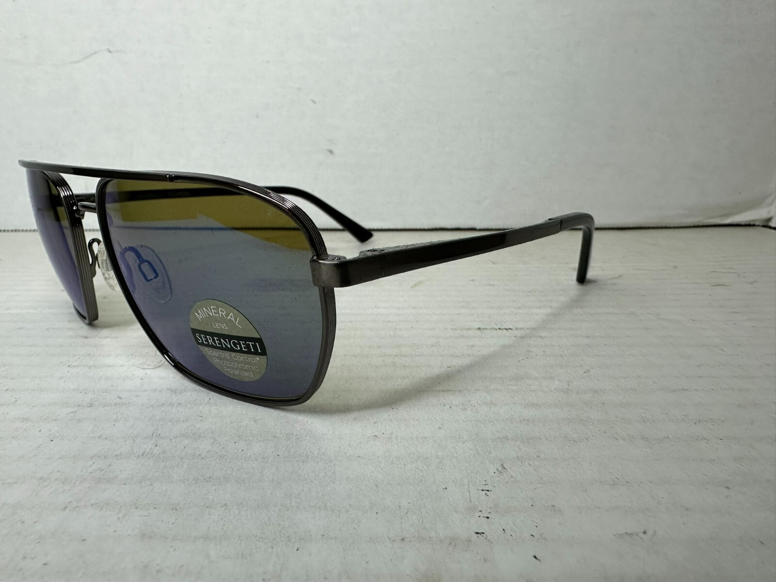 Pre-owned Serengeti Sunglass Ansel Ss600004 Shiny Gunmetal Polarized 5555nm Blue Len