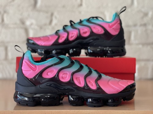 スニーカー Nike Air VaporMax Plus Pink Blast Clear Jade FN7175-630 NIKE Air VaporMax Plus FN7175 630 - Shiekh