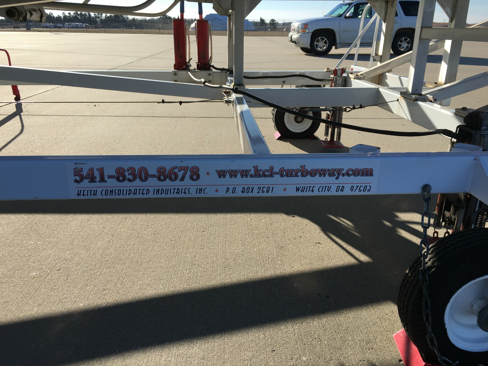 KCI Passenger Boarding Ramp - 2009 Q400/737 - Great Condition Ready to sell