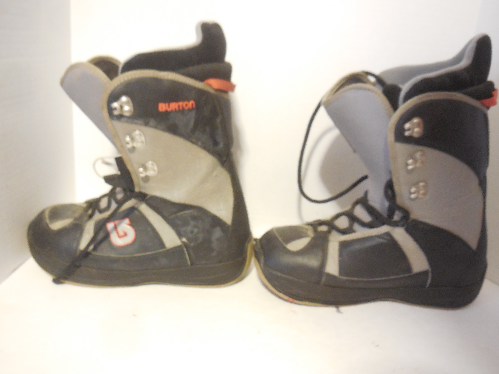 BURTON TRIBUTE Snowboard Boots Black & Gray Mens Size 9.5 Snow Board