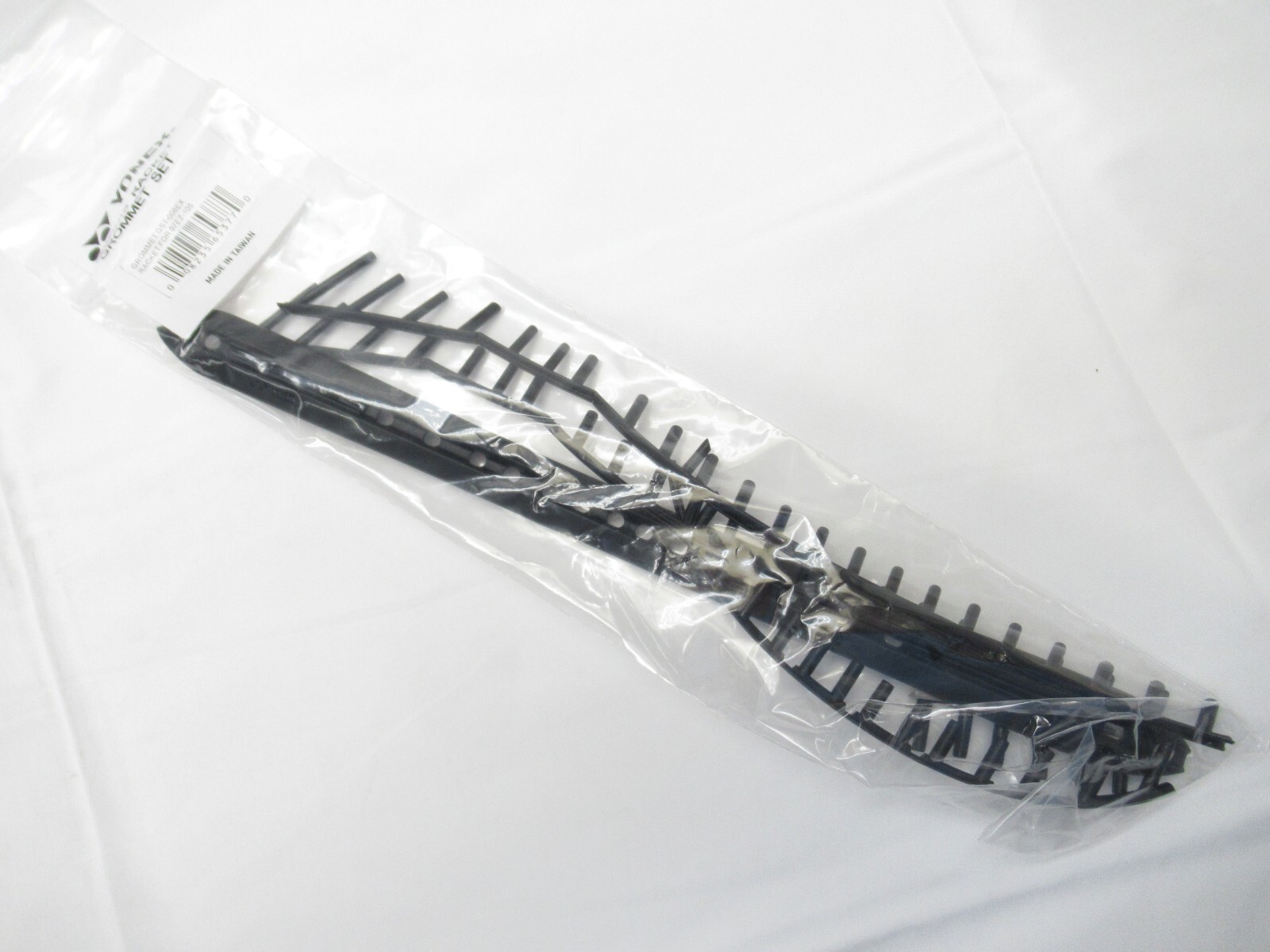 BUMPERGUARD / GROMMET SET: 2022 YONEX EZONE 105 (16X19) GST