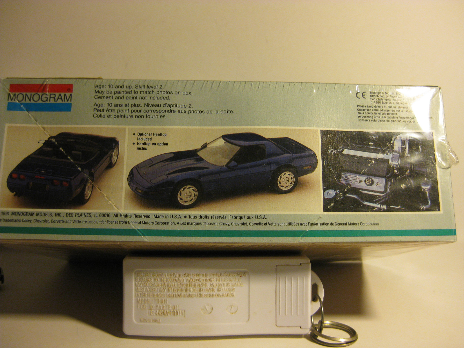 Monogram 1992 Corvette Convertible skill level 2 Factory Sealed 1/25 scale