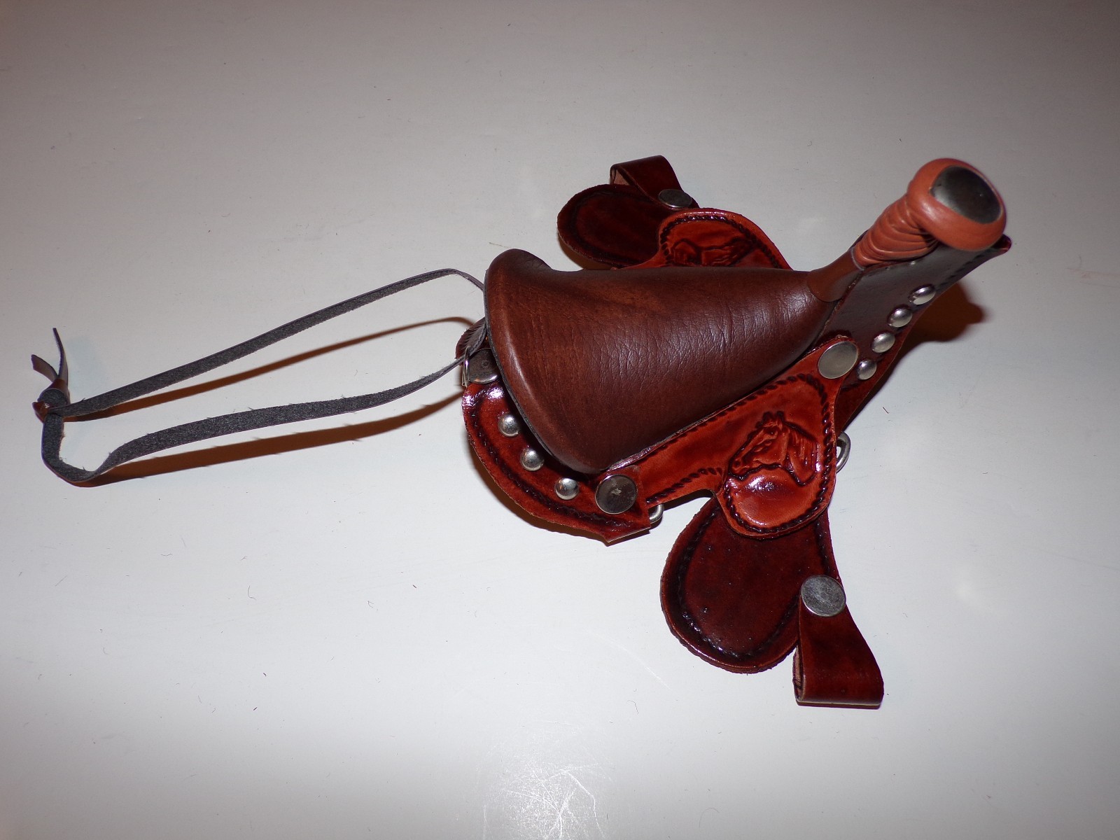 Colombian Leather Horse Saddle Miniature approx 6