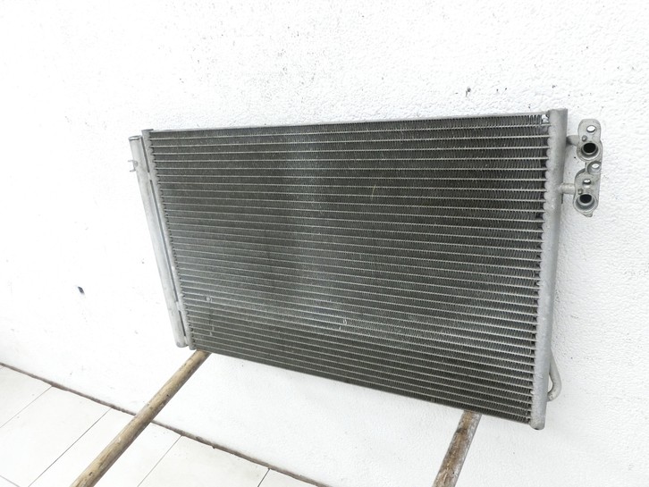 Condensatore Aria di raffreddamento AC per BMW E81 1er 116i LCI 07-13 - Bild 2
