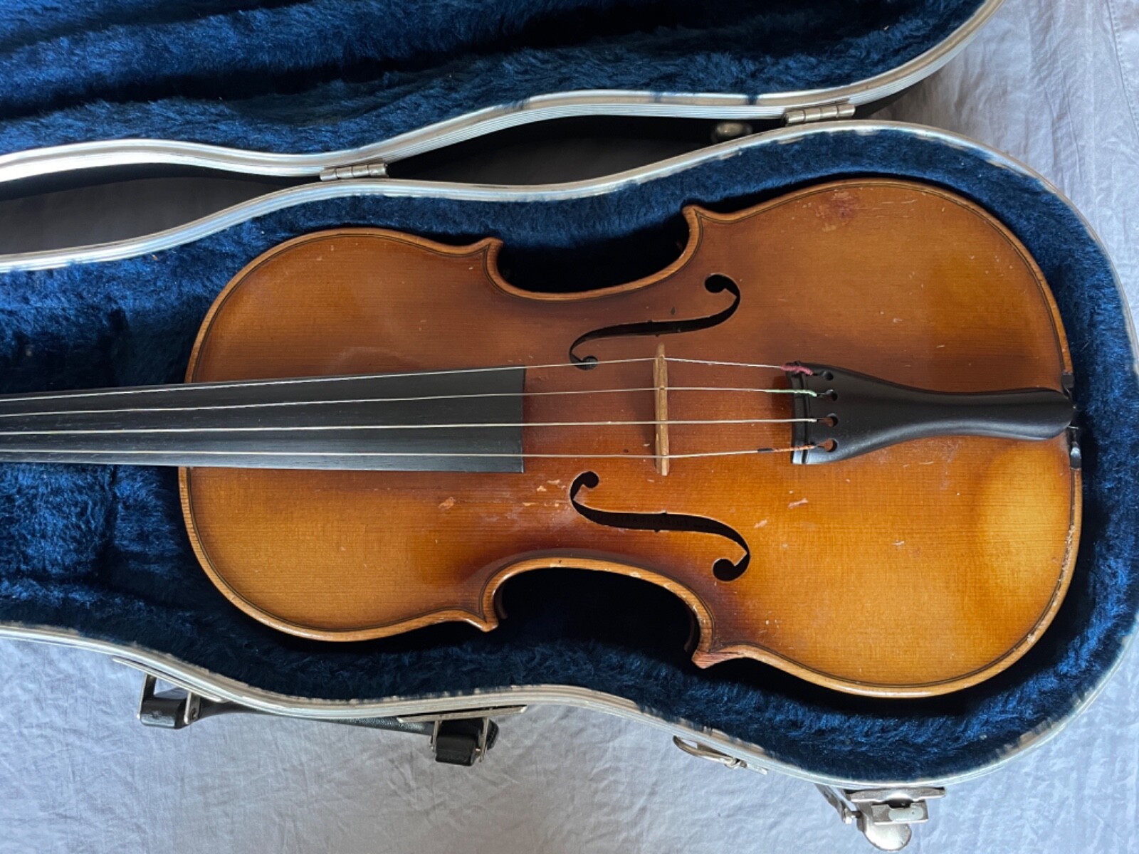 ドイツ製ハンドメイド ヴァイオリンE.R. Pfretzschner ドイツ製ハンドメイドバイオリン E.R. Pfretzschner