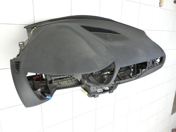 Citroen C5 RD TD 12-14 Armaturenbrett Panel komplett Citroen C5 RD TD 12-14 14.09.2012 8231T7 160128307242... Vorschau 3