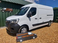 RENAULT MASTER MM35dCi Business Medium Roof L2H2 Van (NAV) * PLUS VAT *
