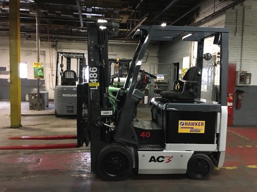 2015 Nissan 4000 Lb Electric Forklift with Side Shift and Triple Mast