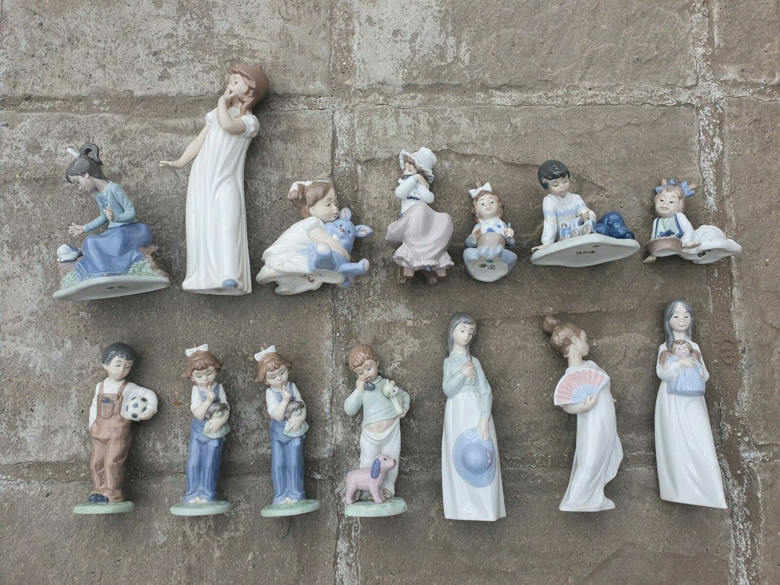 Lladro - Nao - Porcelain - Various - Collectable - Figurine Lladro - Nao - Porcelain - Various - Collectable - Figurine