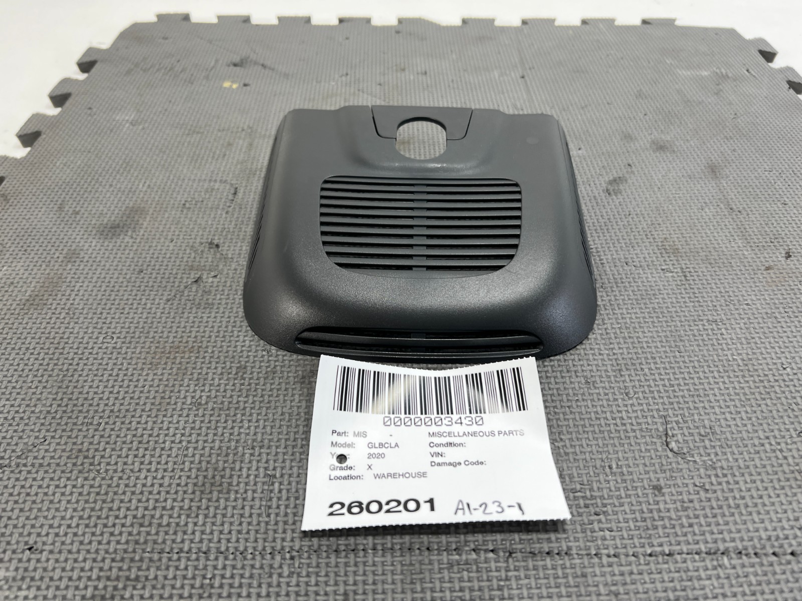 2020-2026 MERCEDES GLB 250 INTERIOR REAR VIEW MIRROR UPPER COVER TRIM OEM