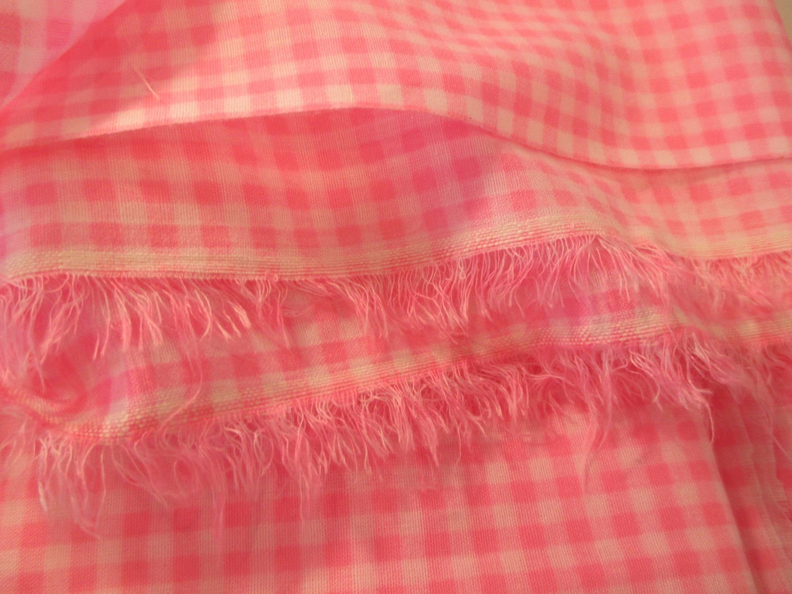 VINTAGE 1960-70's PINK & WHITE GINGHAM COTTON FABRIC 52