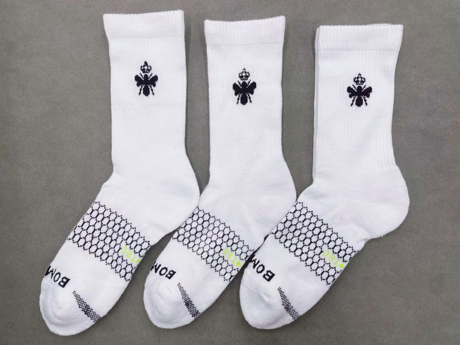S White Size M Bee Better 3 Pair